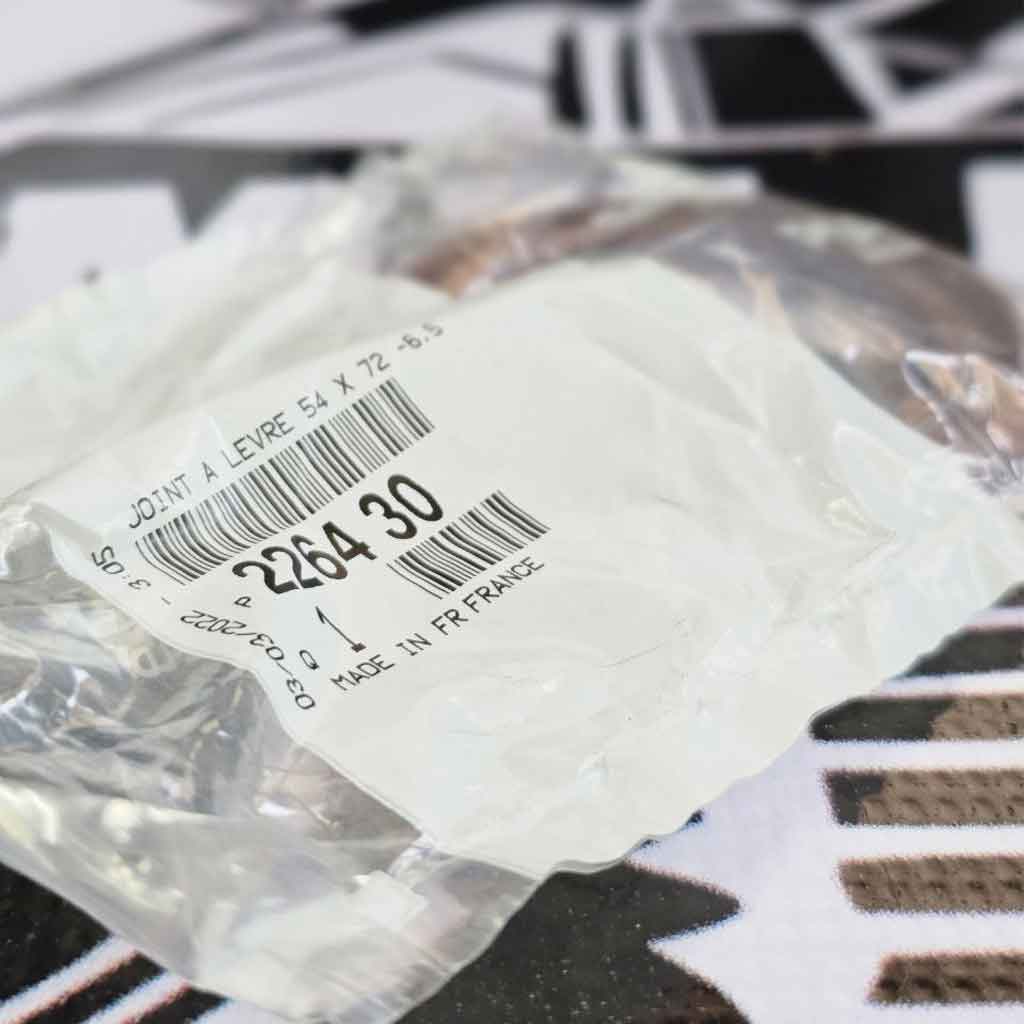 کاسه نمد توربین 207 با گیربکس اتوماتیک گیربکس AL4