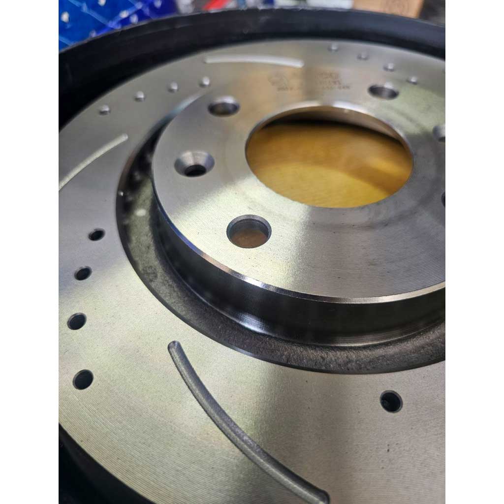 دیسک چرخ جلو 206 تیپ 5  سوراخ دار